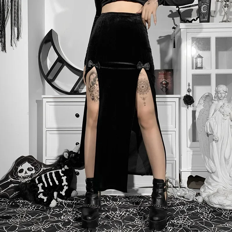 2025 New Dark Vintage High Waist Punk Style Velvet Long Skirts Y2K Grunge Bow Split Slim Skirt Women's Gothic E-girl Streetwear
2025 New Dark Vintage High Waist Punk Style Velvet Long Skirts Y2K Grunge Bow Split Slim Skirt Women's Gothic E-girl Streetwear