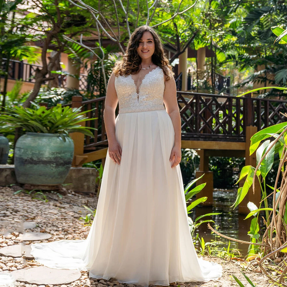 Elegant Wedding Dresses Plus Size V Neck Sleeveless Bride Gowns Lace Appliques Back Button Sweep Train A-Line Vestidos De Novia
Elegant Wedding Dresses Plus Size V Neck Sleeveless Bride Gowns Lace Appliques Back Button Sweep Train A-Line Vestidos De Novia