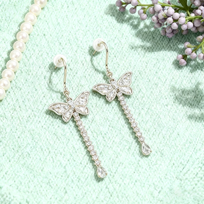 Celestinova Copper Moissanite Fashion Earrings Cubic Zirconia Butterfly Tassel Earring Exquisite Unique Jewelry Gift Accessory
Celestinova Copper Moissanite Fashion Earrings Cubic Zirconia Butterfly Tassel Earring Exquisite Unique Jewelry Gift Accessory