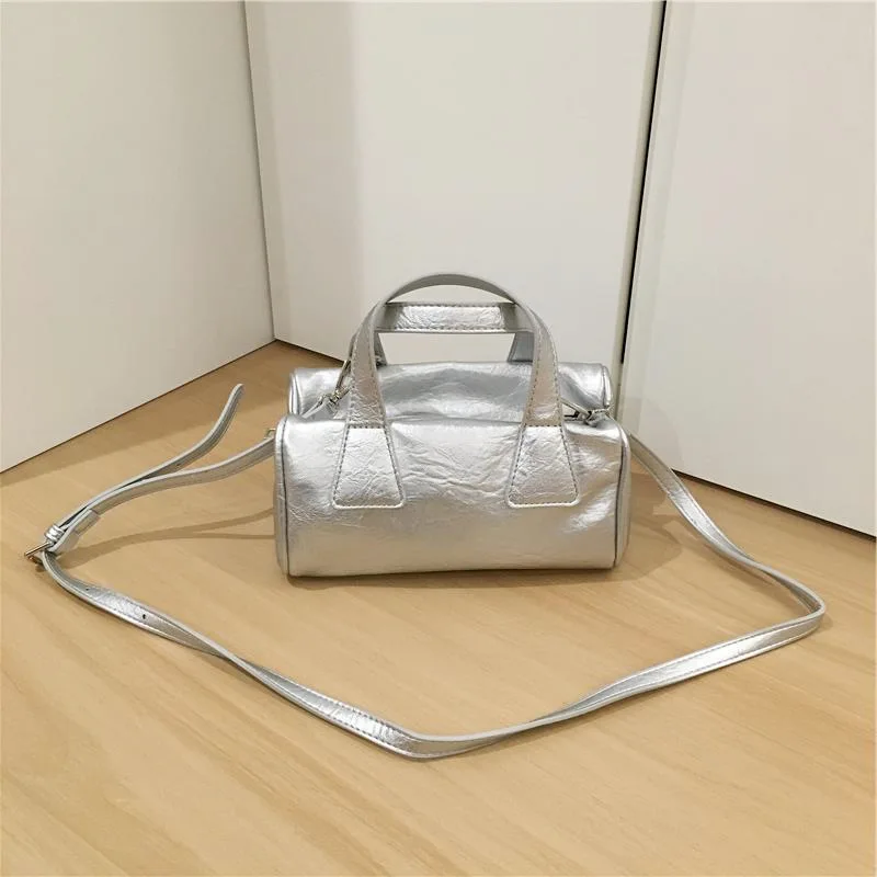 Meet You Spring Summer Solid Color Simple Pillow Shape Bag 2025 Commuting Hand-held Single-shoulder Bag Crossbody Purses Boston
Meet You Spring Summer Solid Color Simple Pillow Shape Bag 2025 Commuting Hand-held Single-shoulder Bag Crossbody Purses Boston