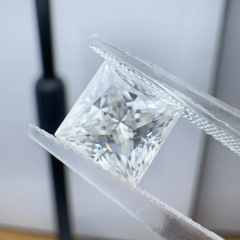 Moissanite Stones D Color Princess Cut Pass Tester Artificial Gemstone Charms Jewelry Making Materials with GRA Certific
Moissanite Stones D Color Princess Cut Pass Tester Artificial Gemstone Charms Jewelry Making Materials with GRA Certific