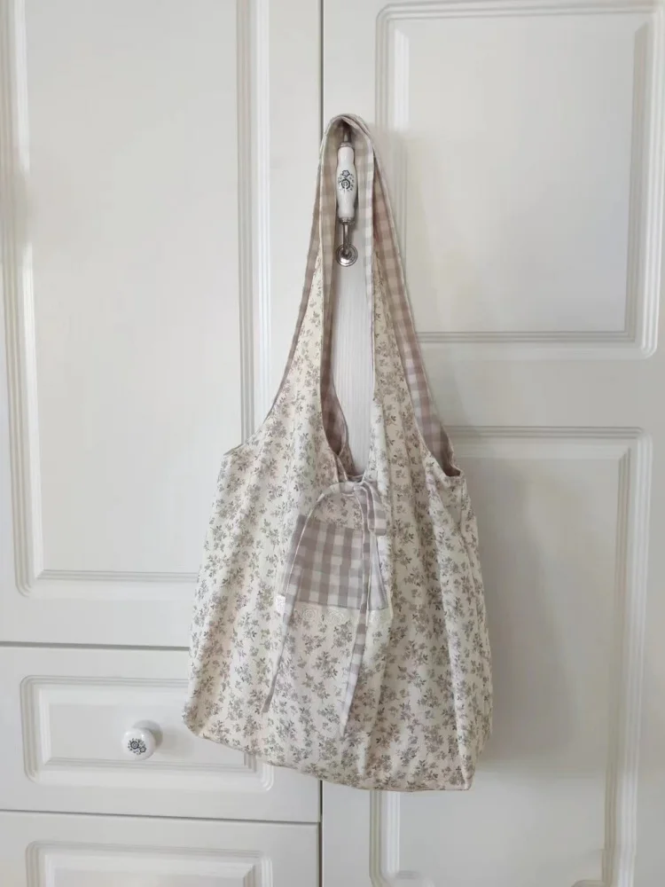 Sweet Flower Print Tote Underarm Bag Women Fashion Casual Shopping Handbags All Match Female Shoulder Bags
Sweet Flower Print Tote Underarm Bag Women Fashion Casual Shopping Handbags All Match Female Shoulder Bags