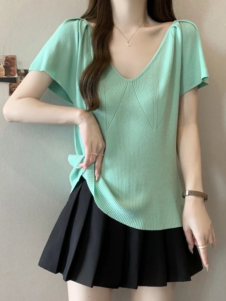 Ice Silk V-Neck Short Sleeve T-Shirt Women's Summer plus Size Base Shirt Slimming High-End Feelings Shoulder Appropriate Top
Ice Silk V-Neck Short Sleeve T-Shirt Women's Summer plus Size Base Shirt Slimming High-End Feelings Shoulder Appropriate Top