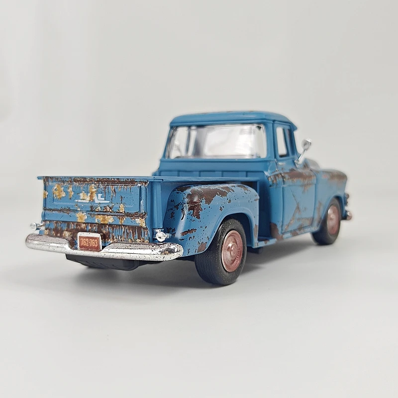 1:24 Simulation 1955 Universal Blue Diamond Pickup Alloy Car Model, Doors Can Open Retro Transport Vehicle rich in details
1:24 Simulation 1955 Universal Blue Diamond Pickup Alloy Car Model, Doors Can Open Retro Transport Vehicle rich in details