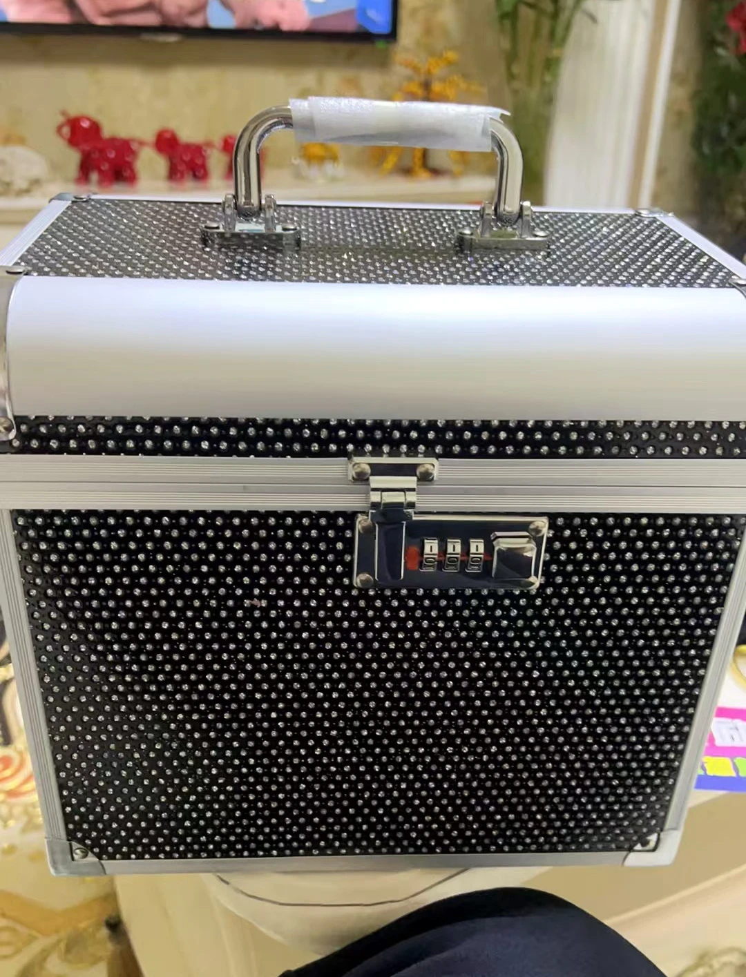 New Fashion Professional Makeup Bag Women Cosmetic Case Female Korean Make Up Organizers Box Jewelry Box Storage Organizer
New Fashion Professional Makeup Bag Women Cosmetic Case Female Korean Make Up Organizers Box Jewelry Box Storage Organizer