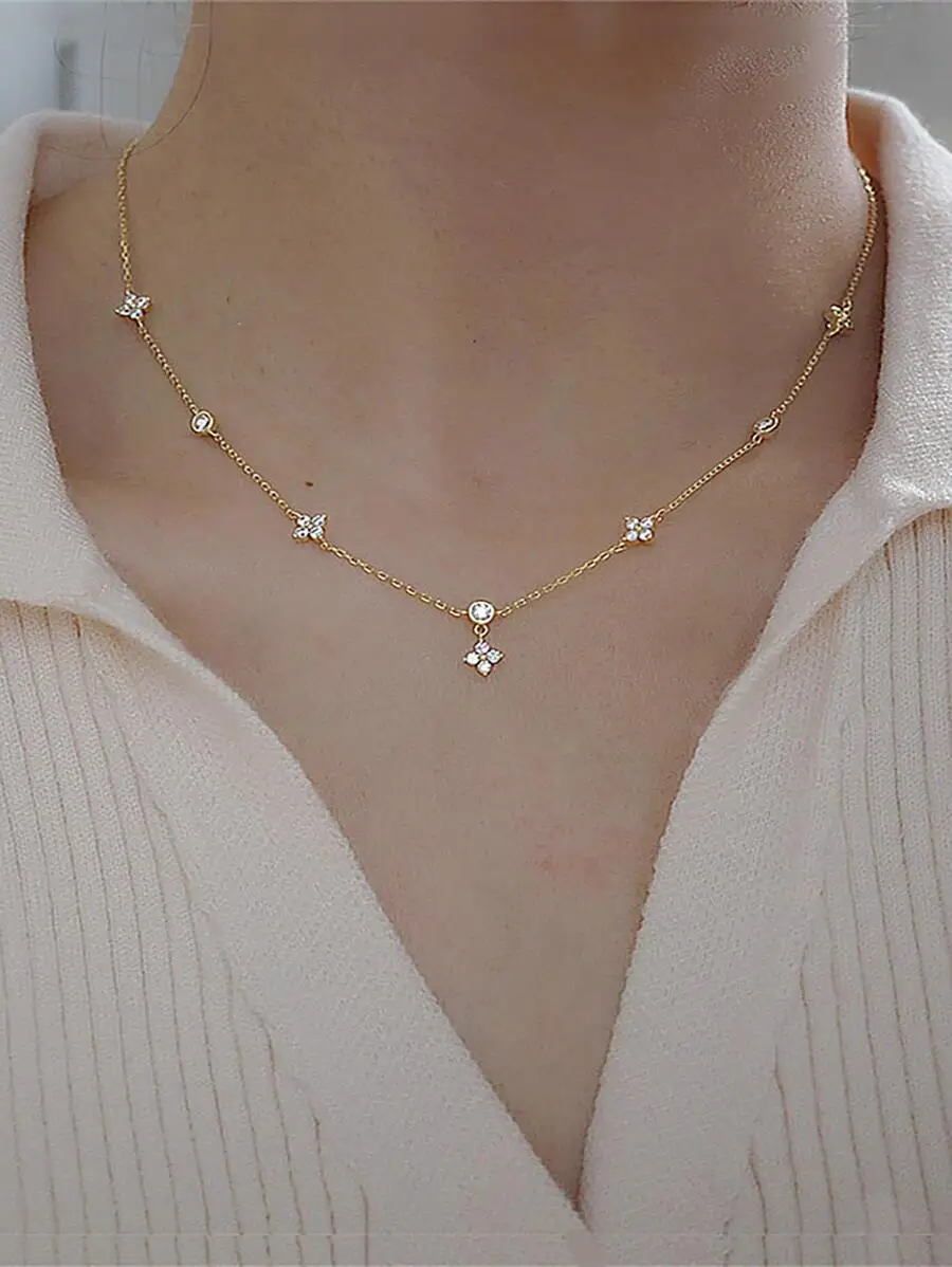 Elegant Four-Leaf Clover Necklace, Chic And Graceful Style, High-Quality Chain, Long Design, Graceful Tassel Necklace
Elegant Four-Leaf Clover Necklace, Chic And Graceful Style, High-Quality Chain, Long Design, Graceful Tassel Necklace