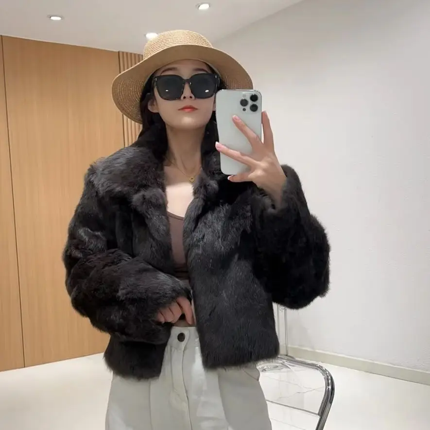 Luxury Warm Women's Winter Coats Female Natural Rabbit Fur Coat Woman Round Collar Hair Coat Women Genuine Rabbit Fur Jacket
Luxury Warm Women's Winter Coats Female Natural Rabbit Fur Coat Woman Round Collar Hair Coat Women Genuine Rabbit Fur Jacket