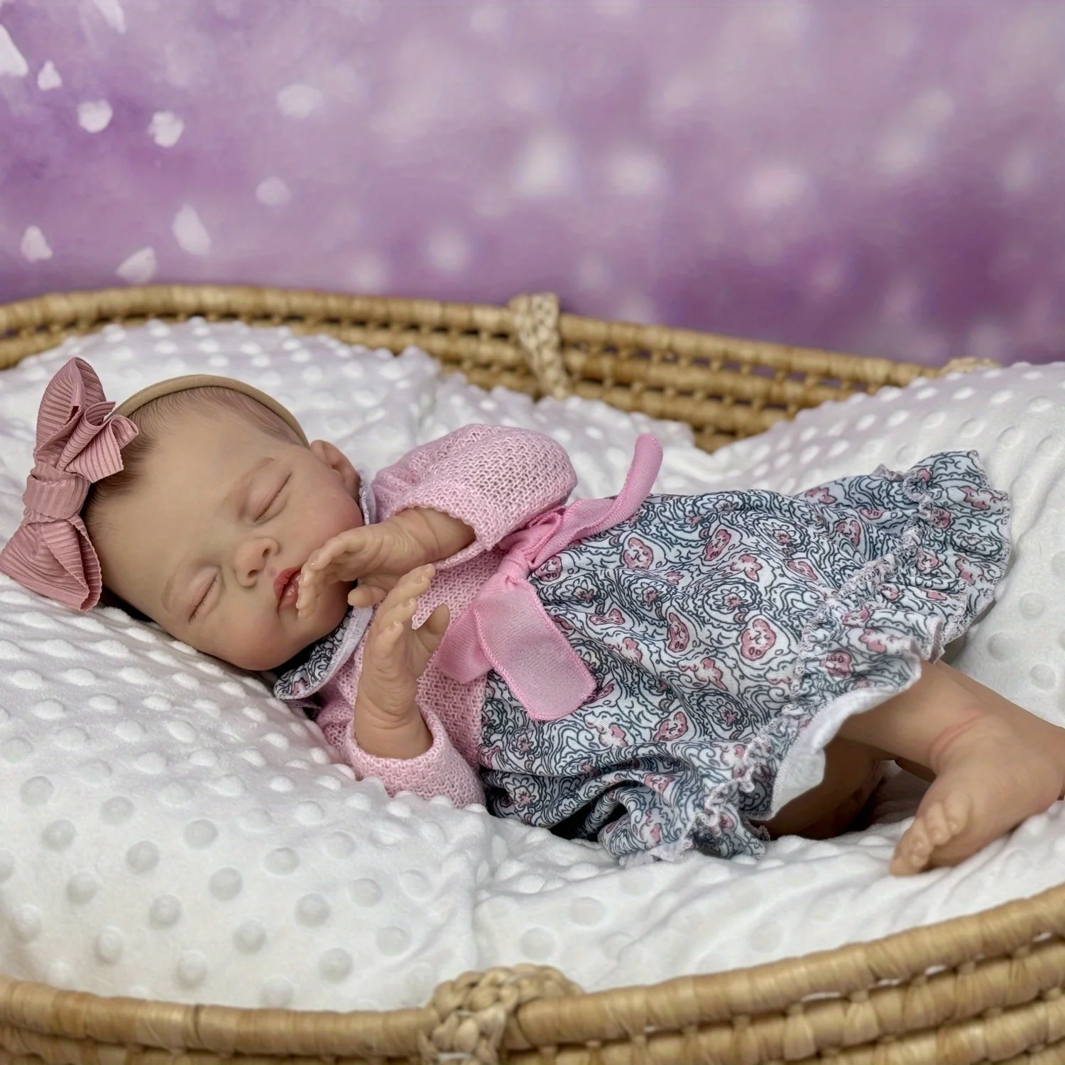 BZDOLL 48CM Asleep Reborn Doll, 3D Veined Skin, Pink Dress & Headband, Vinyl Limbs Cloth Body, Kids Birthday Play Gift
BZDOLL 48CM Asleep Reborn Doll, 3D Veined Skin, Pink Dress & Headband, Vinyl Limbs Cloth Body, Kids Birthday Play Gift