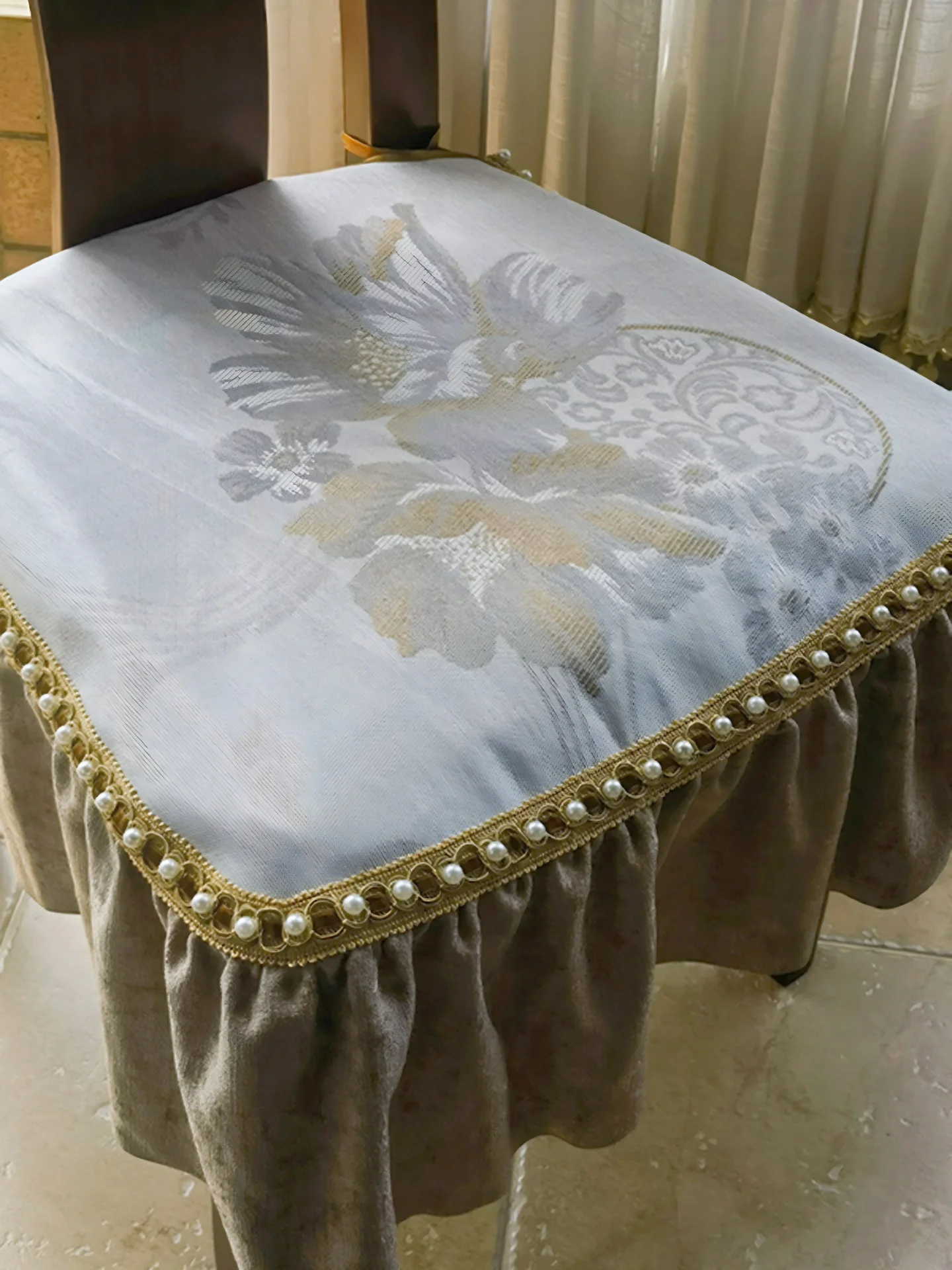 Blue Oak Summer Ice Silk Chair Pad American Sle Dining Chair Cuion Non-Slip All-Season Universal Table Chair Pad
Blue Oak Summer Ice Silk Chair Pad American Sle Dining Chair Cuion Non-Slip All-Season Universal Table Chair Pad