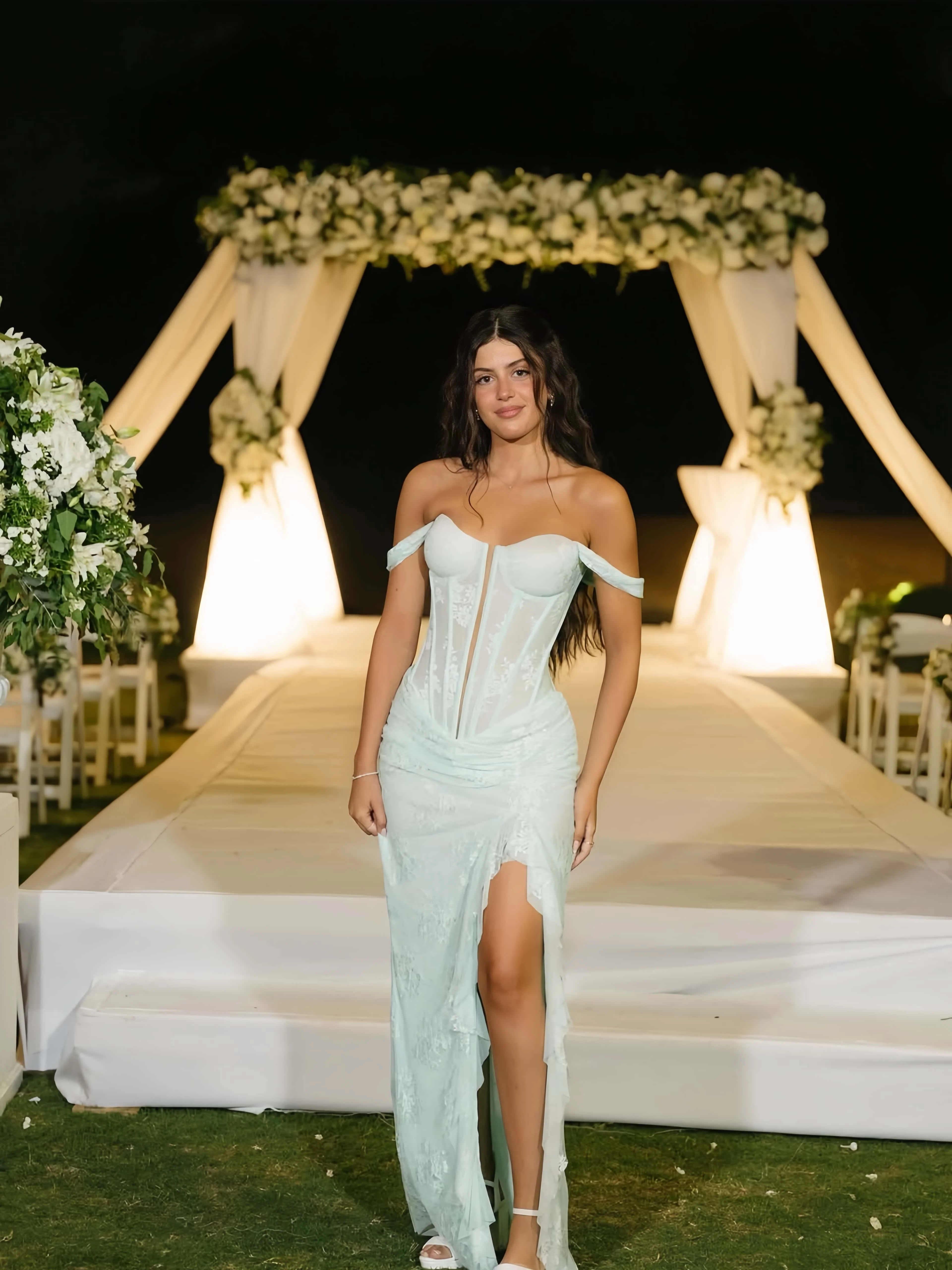 Graceful Lace Mint Green Off Shoulder Mermaid Prom Dress Corset Bodice Appliques Side Slit Ruffle Hem Cocktail Party Vestidos
Graceful Lace Mint Green Off Shoulder Mermaid Prom Dress Corset Bodice Appliques Side Slit Ruffle Hem Cocktail Party Vestidos