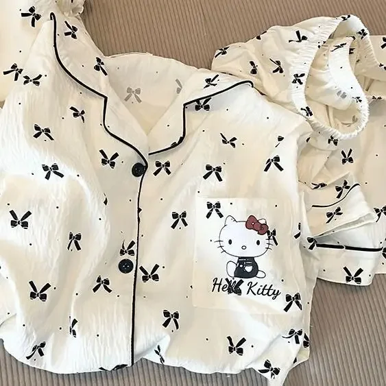 Женский летний пижамный комплект Hello Kitty с бантом, шорты с короткими рукавами и мультяшным принтом, удобная домашняя одежда, готовая домашняя одежда на открытом воздухе
Женский летний пижамный комплект Hello Kitty с бантом, шорты с короткими рукавами и мультяшным принтом, удобная домашняя одежда, готовая домашняя одежда на открытом воздухе
