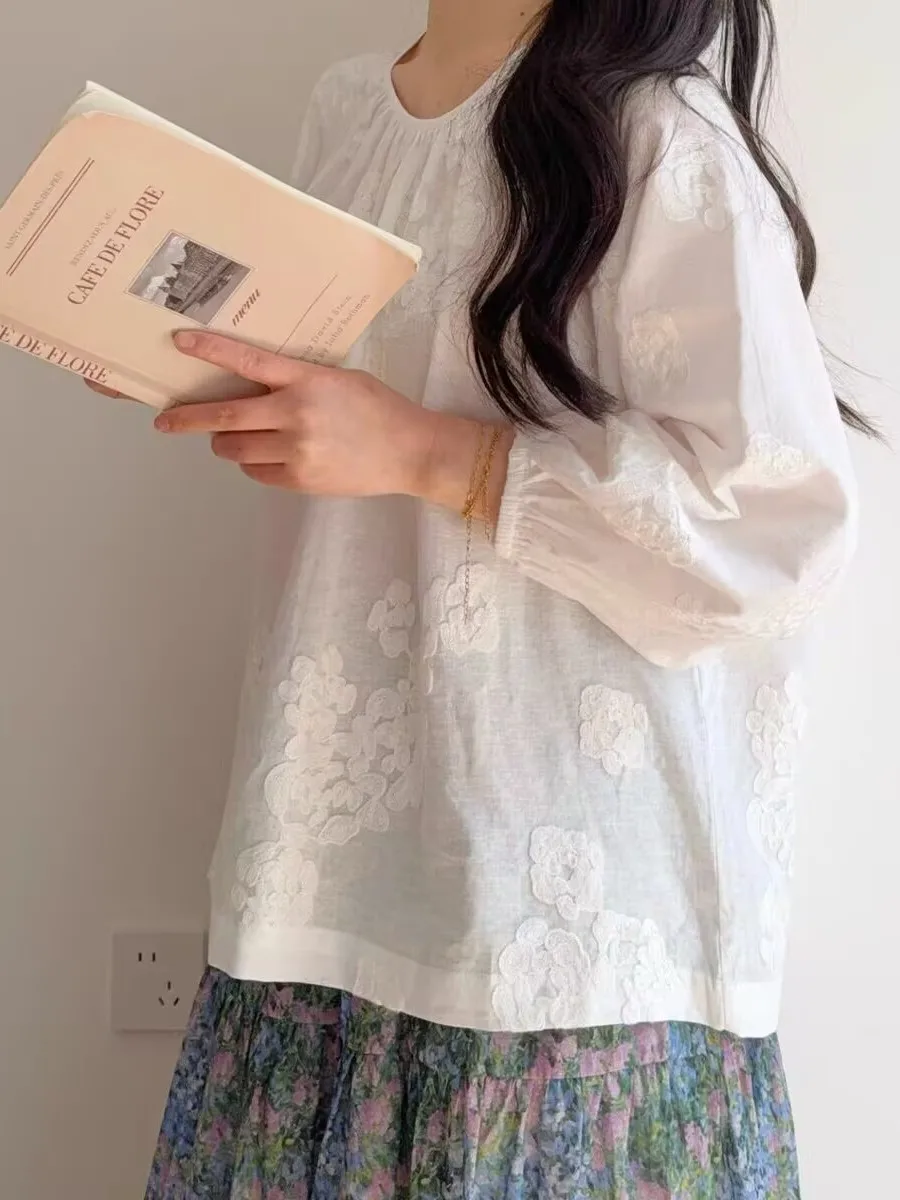Summer New Heavy Embroidery Linen T-Shirt Large Size Women's Loose Casual round Neck Top Comfortable Breathable Loose Fit
Summer New Heavy Embroidery Linen T-Shirt Large Size Women's Loose Casual round Neck Top Comfortable Breathable Loose Fit