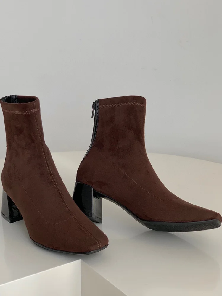 Elastic Velvet Women's Boots with Square Head And Thi Heel Anti-Slip Versatile Faion Boots ort Tube Zipper Closure
Elastic Velvet Women's Boots with Square Head And Thi Heel Anti-Slip Versatile Faion Boots ort Tube Zipper Closure