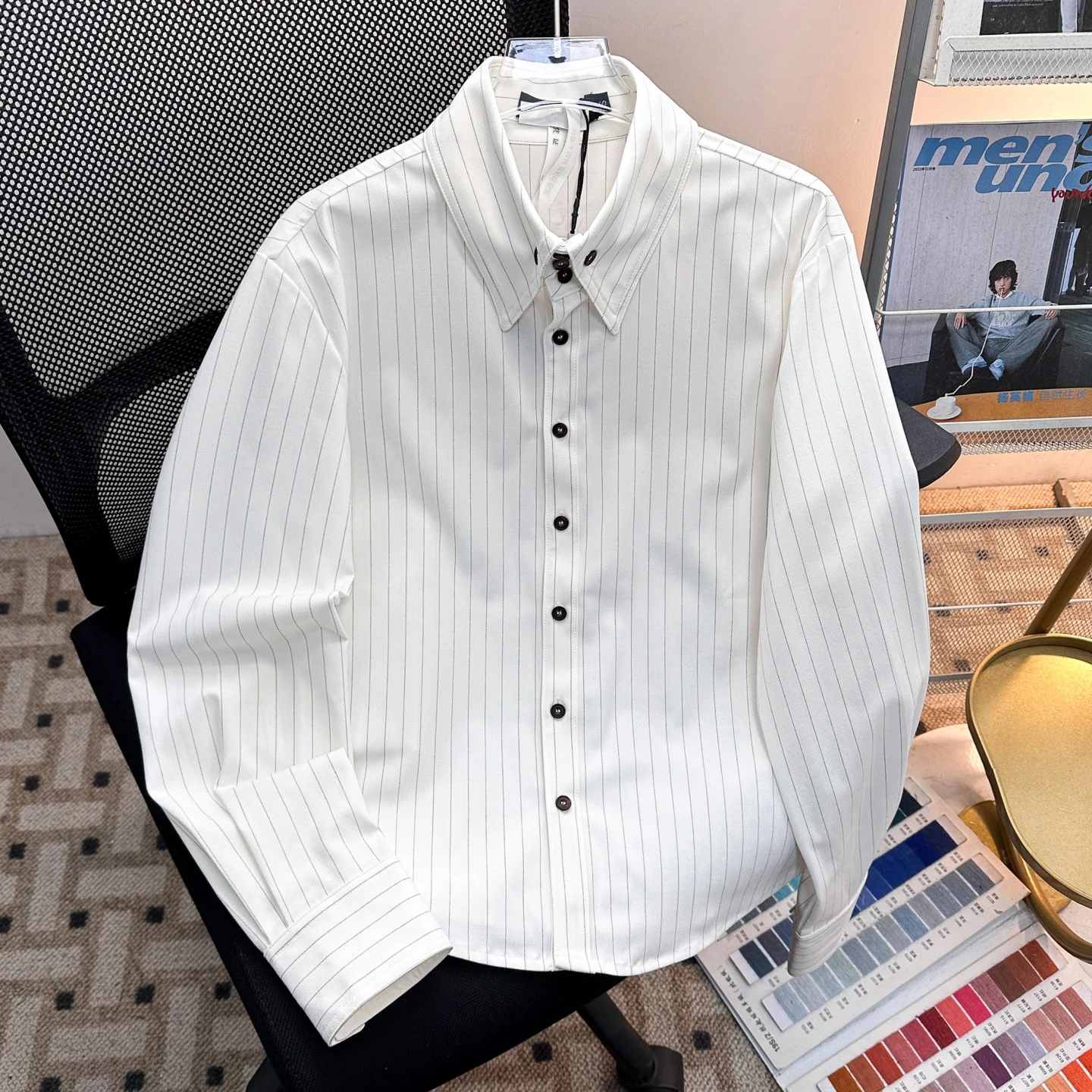 Long Sleeve Striped Shirt Men's CleanFit Casual Style Button down Collar Versatile Outerwear Shoulder Stripe High Quality Feel
Long Sleeve Striped Shirt Men's CleanFit Casual Style Button down Collar Versatile Outerwear Shoulder Stripe High Quality Feel