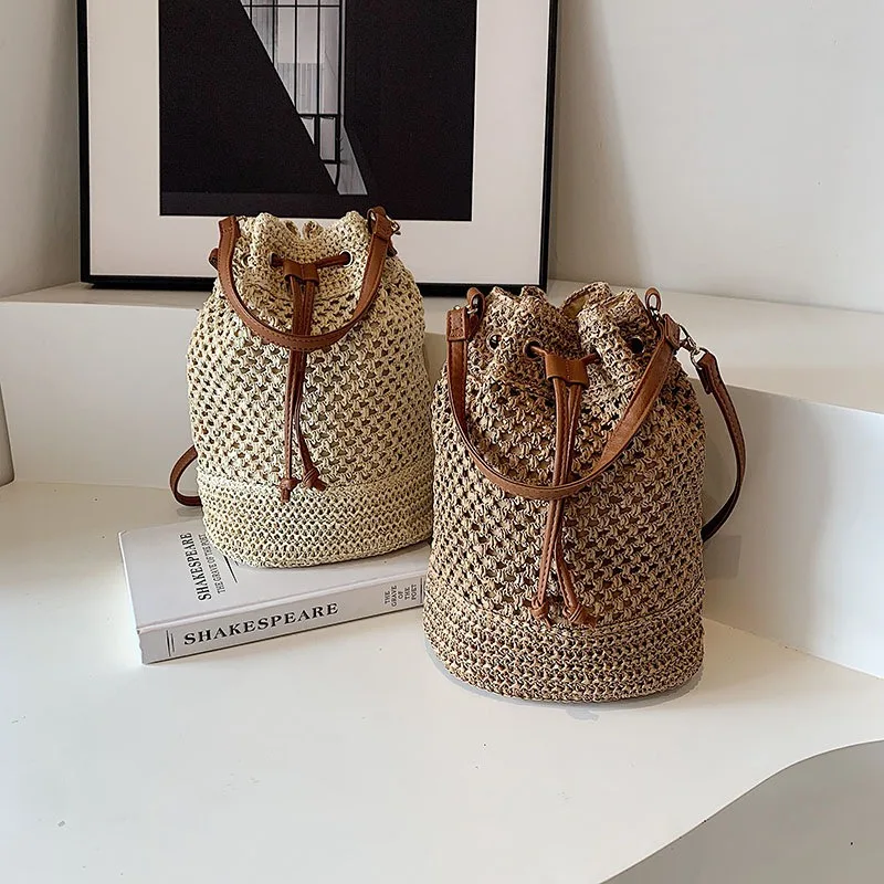 Large Capacity Straw Woven Bucket Bag New Style Beach Bag Fashionable Versatile Crossbody Bag for Outdoor Travel Handbag
Large Capacity Straw Woven Bucket Bag New Style Beach Bag Fashionable Versatile Crossbody Bag for Outdoor Travel Handbag