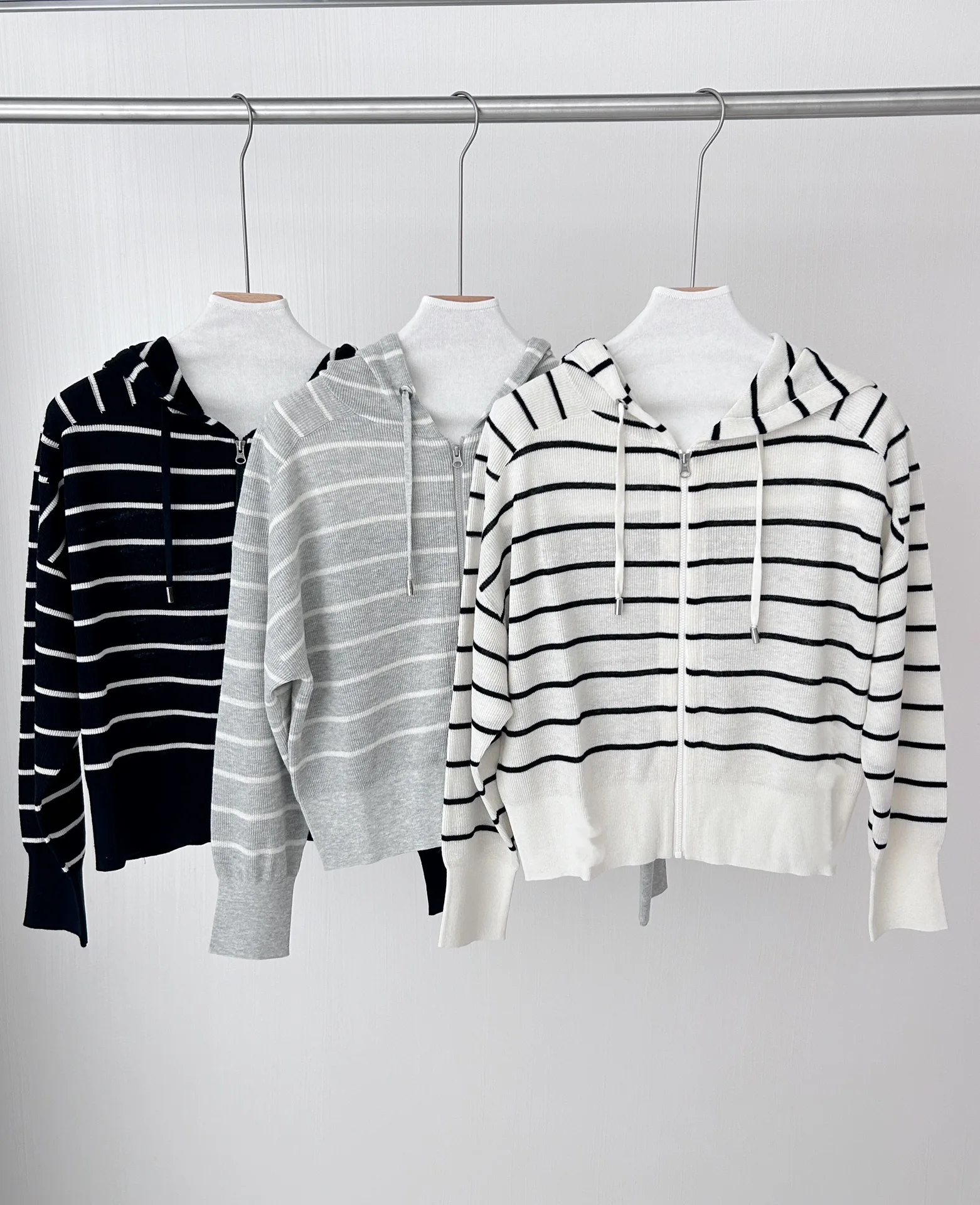 Women's Spring Sweatshirt Cardigan Casual Hooded Bead Chain Silk Linen Top Zipper Striped Sweatshirt B*C
Women's Spring Sweatshirt Cardigan Casual Hooded Bead Chain Silk Linen Top Zipper Striped Sweatshirt B*C