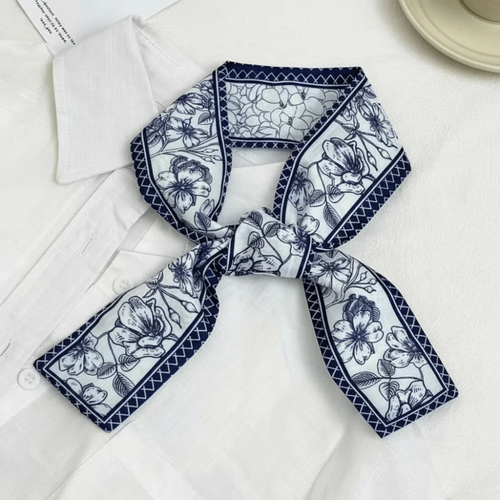 Versatile 90×7cm Silk Scarf Elegant Retro Narrow Scarf Double Sided Floral Pattern Neck Scarf for Women
Versatile 90×7cm Silk Scarf Elegant Retro Narrow Scarf Double Sided Floral Pattern Neck Scarf for Women