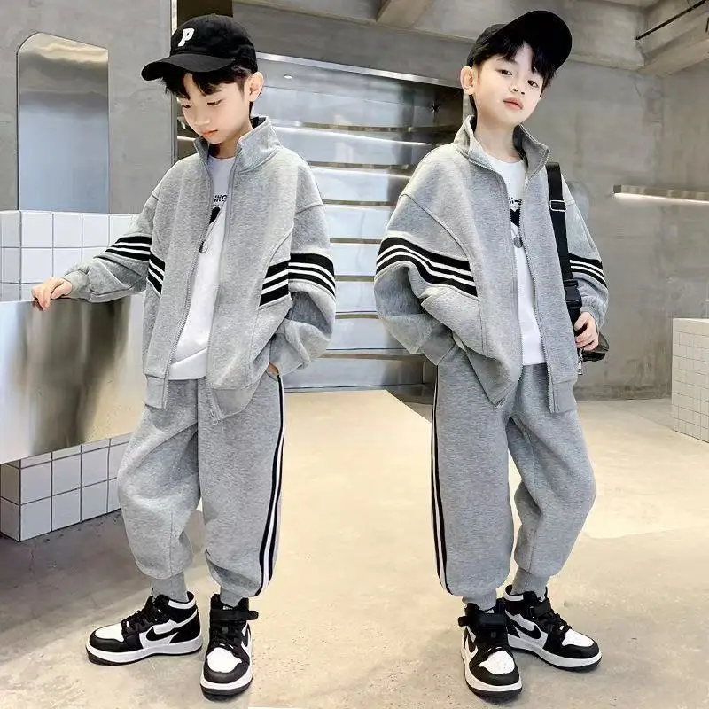 Boys Spring and Autumn Sports Set 2025 New Fashionable Children's Casual Clothing Handsome Boys Two Piece Set Kids Outfits
Boys Spring and Autumn Sports Set 2025 New Fashionable Children's Casual Clothing Handsome Boys Two Piece Set Kids Outfits