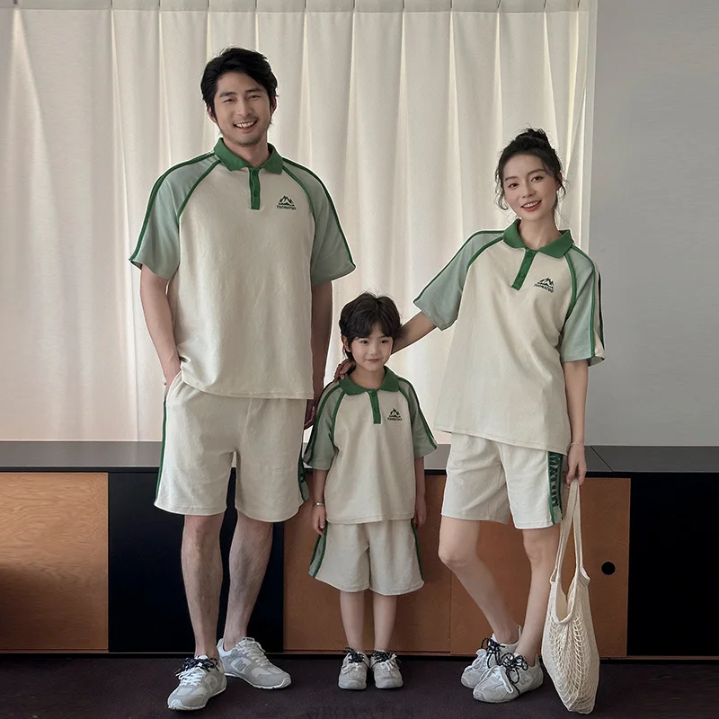 Couples Matching Outfit for Family Look Clothes Set Polo Shirt And Shorts 2 Pieces Clothing Suit New Summer Dad Mom Baby Costume
Couples Matching Outfit for Family Look Clothes Set Polo Shirt And Shorts 2 Pieces Clothing Suit New Summer Dad Mom Baby Costume