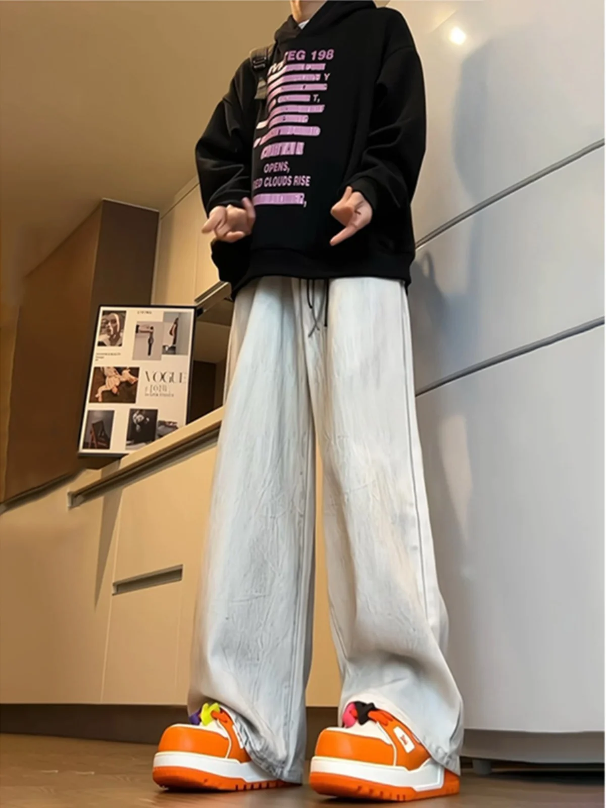 American Sle Men's Wide Leg Jeans High Street Vibe White Pants Drapey High-End Feeling Small Size Micro Flared Pants
American Sle Men's Wide Leg Jeans High Street Vibe White Pants Drapey High-End Feeling Small Size Micro Flared Pants