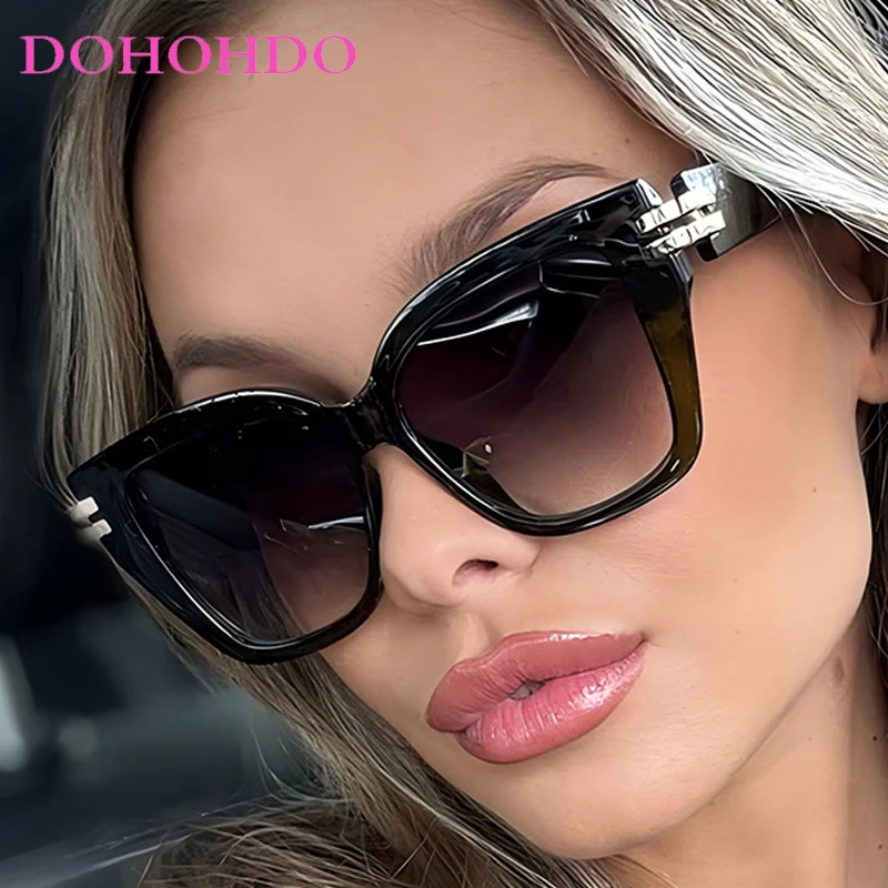 Women Luxury Cat Eye Sunglasses Trendy Brand Designer Vintage Large Frame Sunglasses Men Outdoors Casual Travel UV Protection
Women Luxury Cat Eye Sunglasses Trendy Brand Designer Vintage Large Frame Sunglasses Men Outdoors Casual Travel UV Protection