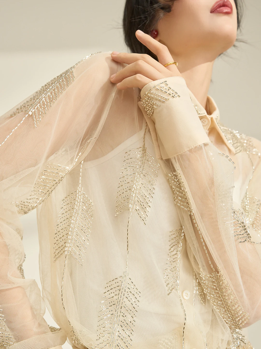 Flowing Era Unique Super Beautiful Women's irt Spring 2026 New Design Heavy Embellied Long Sve Polyester Fiber Blouse
Flowing Era Unique Super Beautiful Women's irt Spring 2026 New Design Heavy Embellied Long Sve Polyester Fiber Blouse