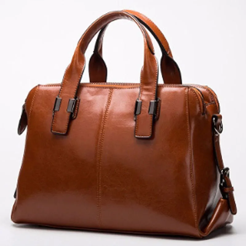 Fashion leather women's bag luxury handbag 2025 new simple crossbody shoulder bag
Fashion leather women's bag luxury handbag 2025 new simple crossbody shoulder bag