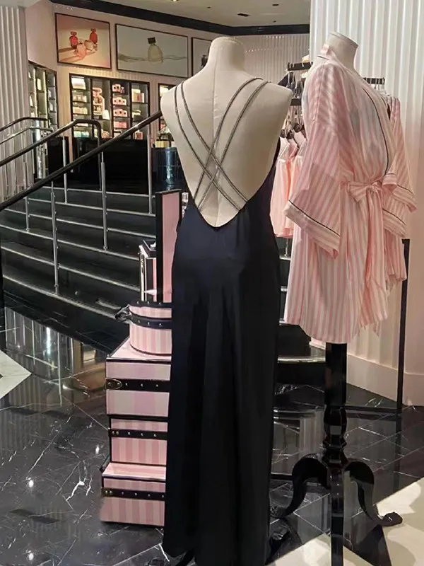 Elegant Slimming Satin V-Neck Cross-Back Strap Dress Sexy Luxury Polyester Fiber No-Sleeve Summer Vintage Long Dress
Elegant Slimming Satin V-Neck Cross-Back Strap Dress Sexy Luxury Polyester Fiber No-Sleeve Summer Vintage Long Dress