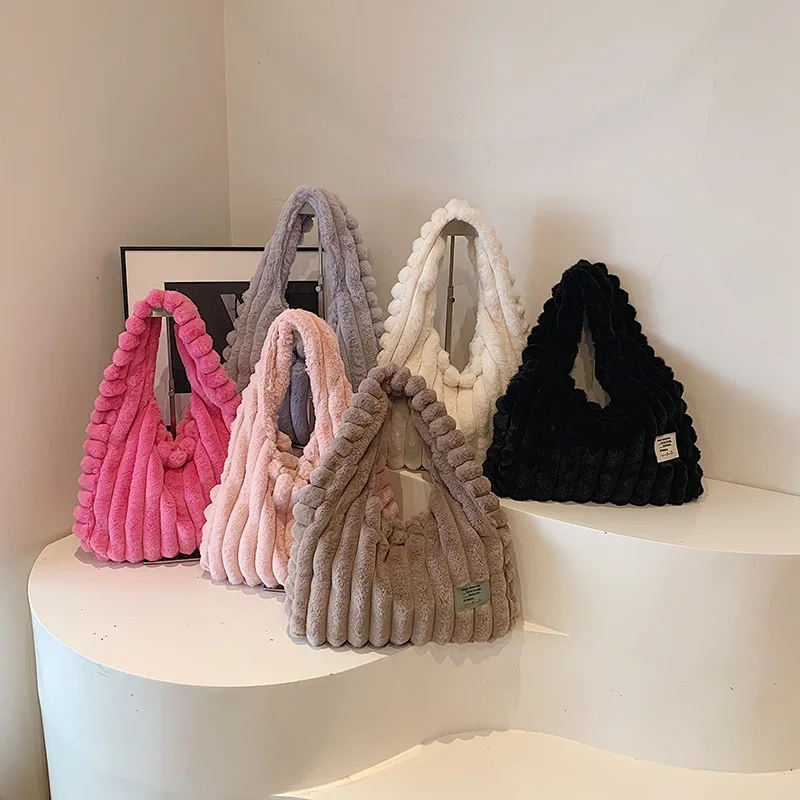 Women Fluffy Tote Bags Soft Plush Shoulder Bag Cute Faux Fur Hobo Bag Trendy Large Capacity Travel Handbags
Women Fluffy Tote Bags Soft Plush Shoulder Bag Cute Faux Fur Hobo Bag Trendy Large Capacity Travel Handbags