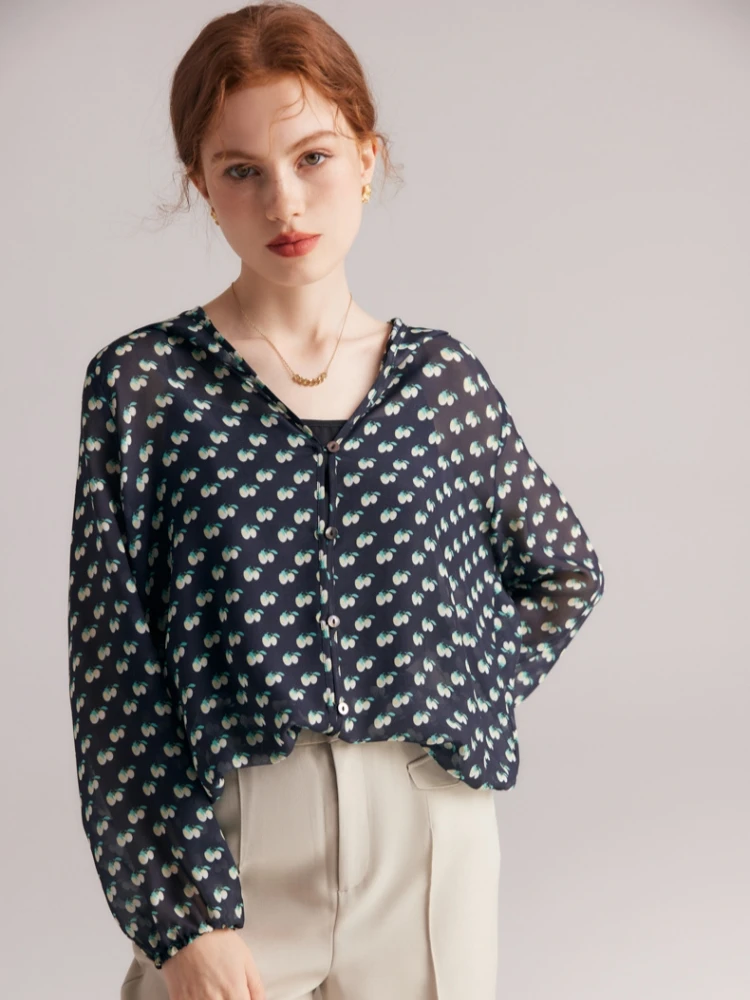 Birdtree,40% Real Silk 60% Viscose Translucent Blouse,Women's Hooded Sunscreen Full Sleeve Print Tops,2026 New Shirt T61730JF
Birdtree,40% Real Silk 60% Viscose Translucent Blouse,Women's Hooded Sunscreen Full Sleeve Print Tops,2026 New Shirt T61730JF