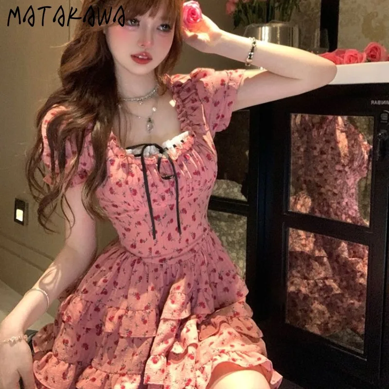 Matakawa Y2k Clothes Pink Flowers Mini Dresses Ruffles Square Neck Sweet Retro Women Dress Spicy Girl Style Summer Vestidos
Matakawa Y2k Clothes Pink Flowers Mini Dresses Ruffles Square Neck Sweet Retro Women Dress Spicy Girl Style Summer Vestidos