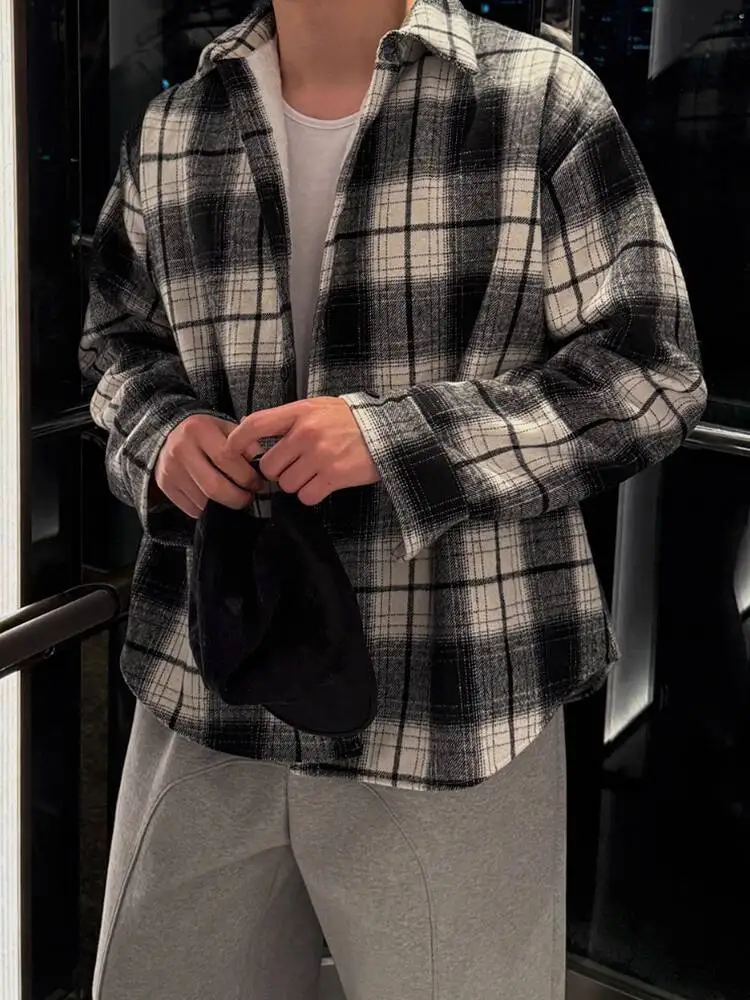 SYUHGFA 2025 Winter Niche Design Men's Velvet Shirts Lapel Plaid Contrast Color Menswear Long Sleeved Loose Single Breasted Tops
SYUHGFA 2025 Winter Niche Design Men's Velvet Shirts Lapel Plaid Contrast Color Menswear Long Sleeved Loose Single Breasted Tops