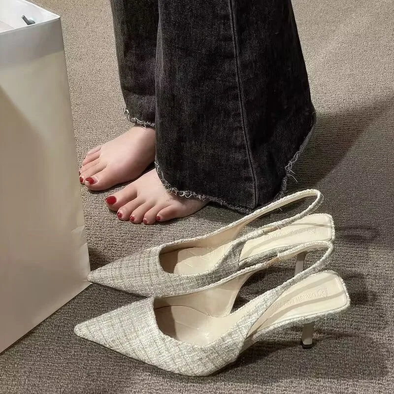 Fashion brand designed knitted platform heels for women, pointed-toe party shoes, comfortable large-size summer stiletto sandals
Fashion brand designed knitted platform heels for women, pointed-toe party shoes, comfortable large-size summer stiletto sandals