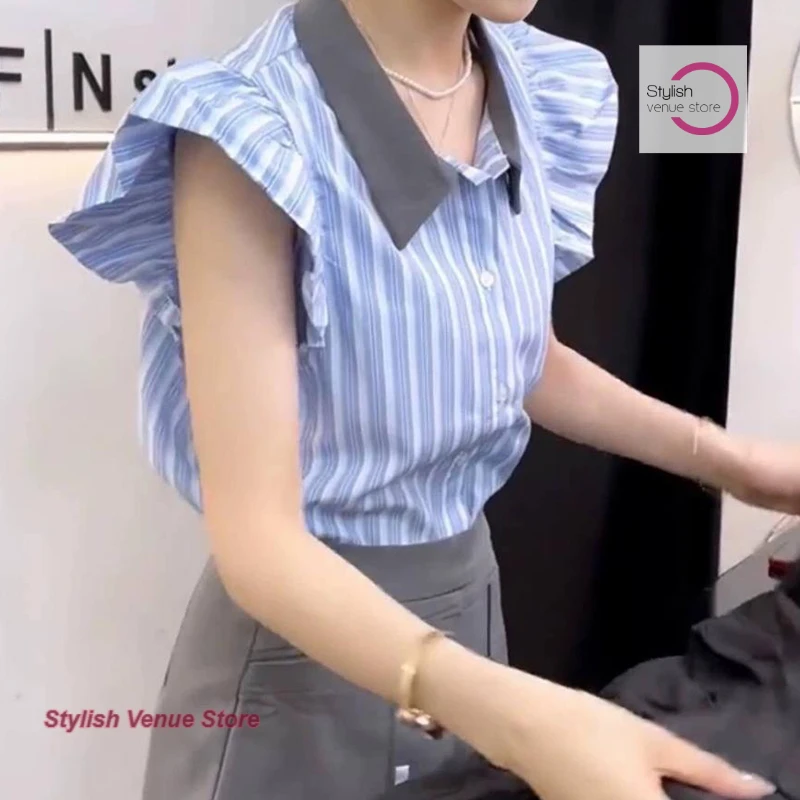 Summer small fresh fashion design sense contrast color ruffled vest striped POLO collar shirt female French flying sleeve top.
Summer small fresh fashion design sense contrast color ruffled vest striped POLO collar shirt female French flying sleeve top.