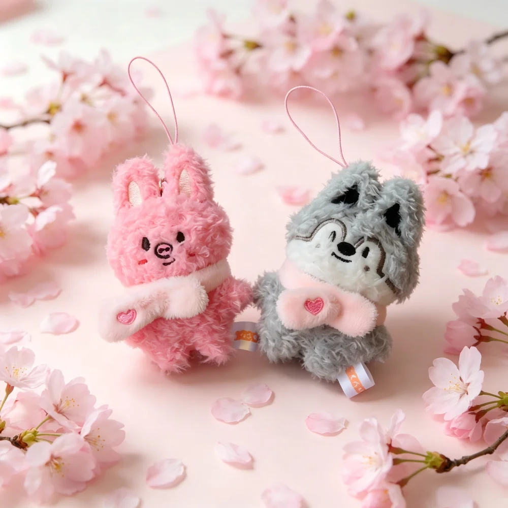 SKZOO Stray Kids Keychain Plush Pink Doll FM Field Doll Pendant Pink Collection Essential Children's Gift
SKZOO Stray Kids Keychain Plush Pink Doll FM Field Doll Pendant Pink Collection Essential Children's Gift