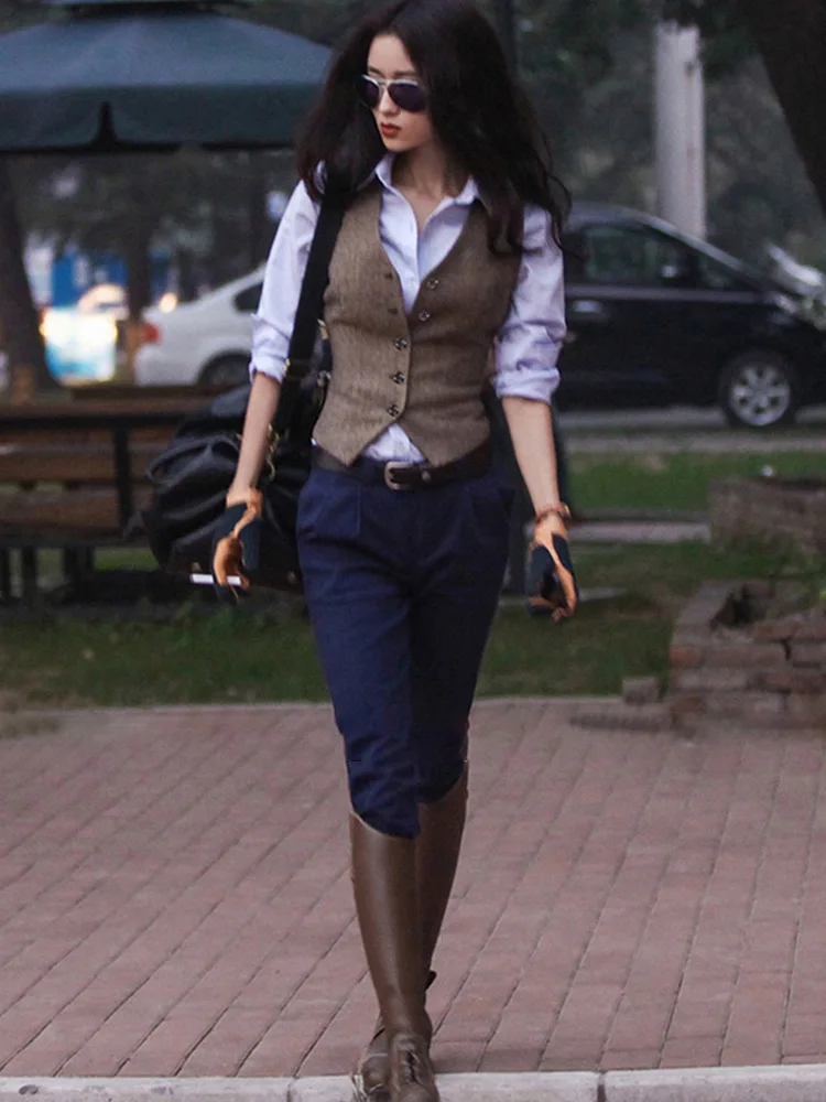 Women's ort Spring Autumn Briti Sle Suit Jaet Vest Ladies Neutral Retro Word Woolen Slim Fit Riding Vest 
Women's ort Spring Autumn Briti Sle Suit Jaet Vest Ladies Neutral Retro Word Woolen Slim Fit Riding Vest