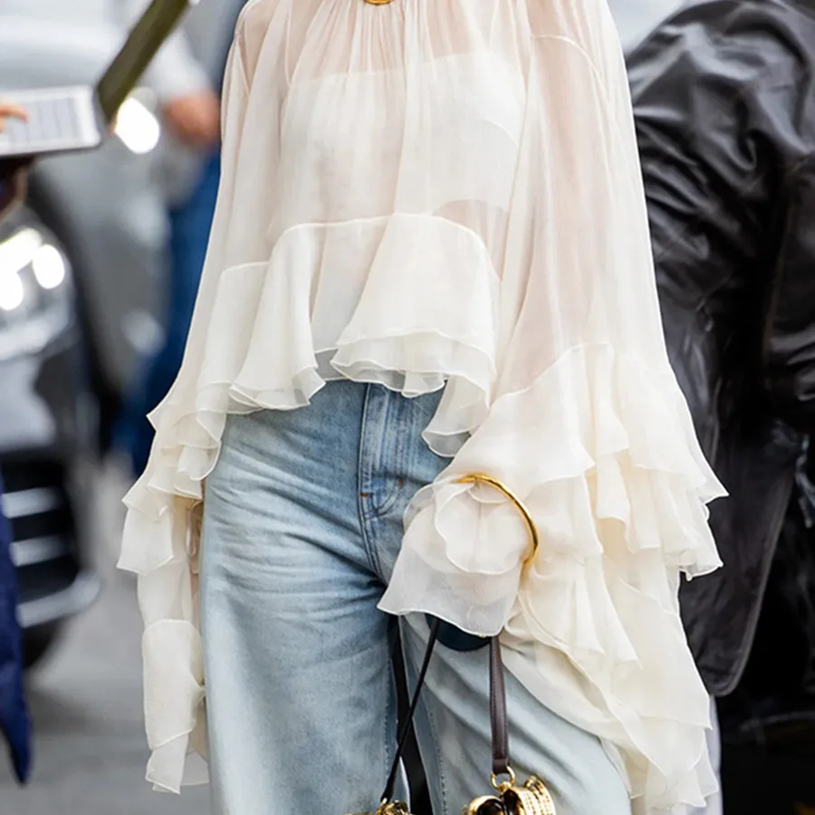 Elegant Summer New Women's Casual Fashion Long Sleeve Shirt Lace Ear Trendy Loose Fit round Neck Thin Material Gauze Material
Elegant Summer New Women's Casual Fashion Long Sleeve Shirt Lace Ear Trendy Loose Fit round Neck Thin Material Gauze Material