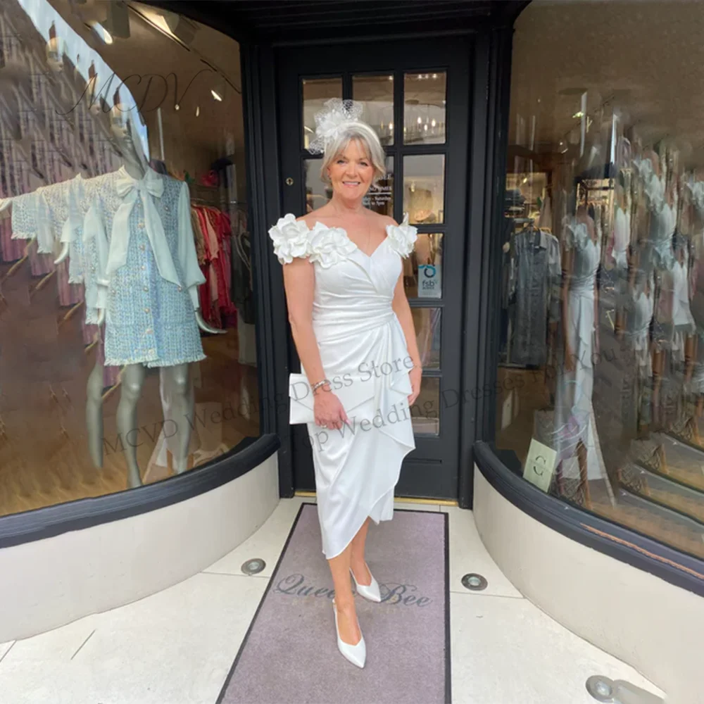 White Flowers Brides Mother Dresses For Weddings Plus Size Off Shoulder Evening Gowns Straight robe de la mere de la mariée
White Flowers Brides Mother Dresses For Weddings Plus Size Off Shoulder Evening Gowns Straight robe de la mere de la mariée