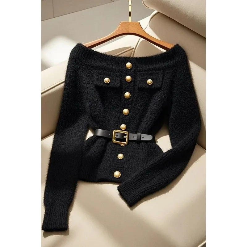Korean Chic Black One-shoulder Thickened Sweater for Women 2025 Winter Waist-tightening Base Shirt 
Korean Chic Black One-shoulder Thickened Sweater for Women 2025 Winter Waist-tightening Base Shirt