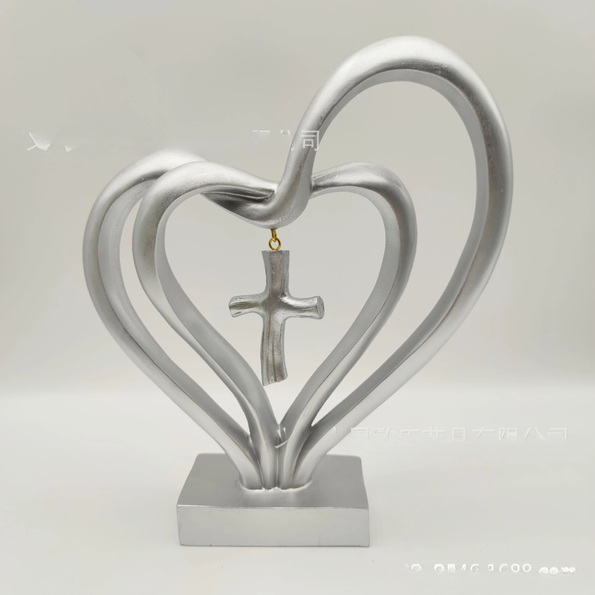 Cross-border, love desktop ornament, two hearts office desktop decoration Valentine's Day gift resin handicraft ornament
Cross-border, love desktop ornament, two hearts office desktop decoration Valentine's Day gift resin handicraft ornament