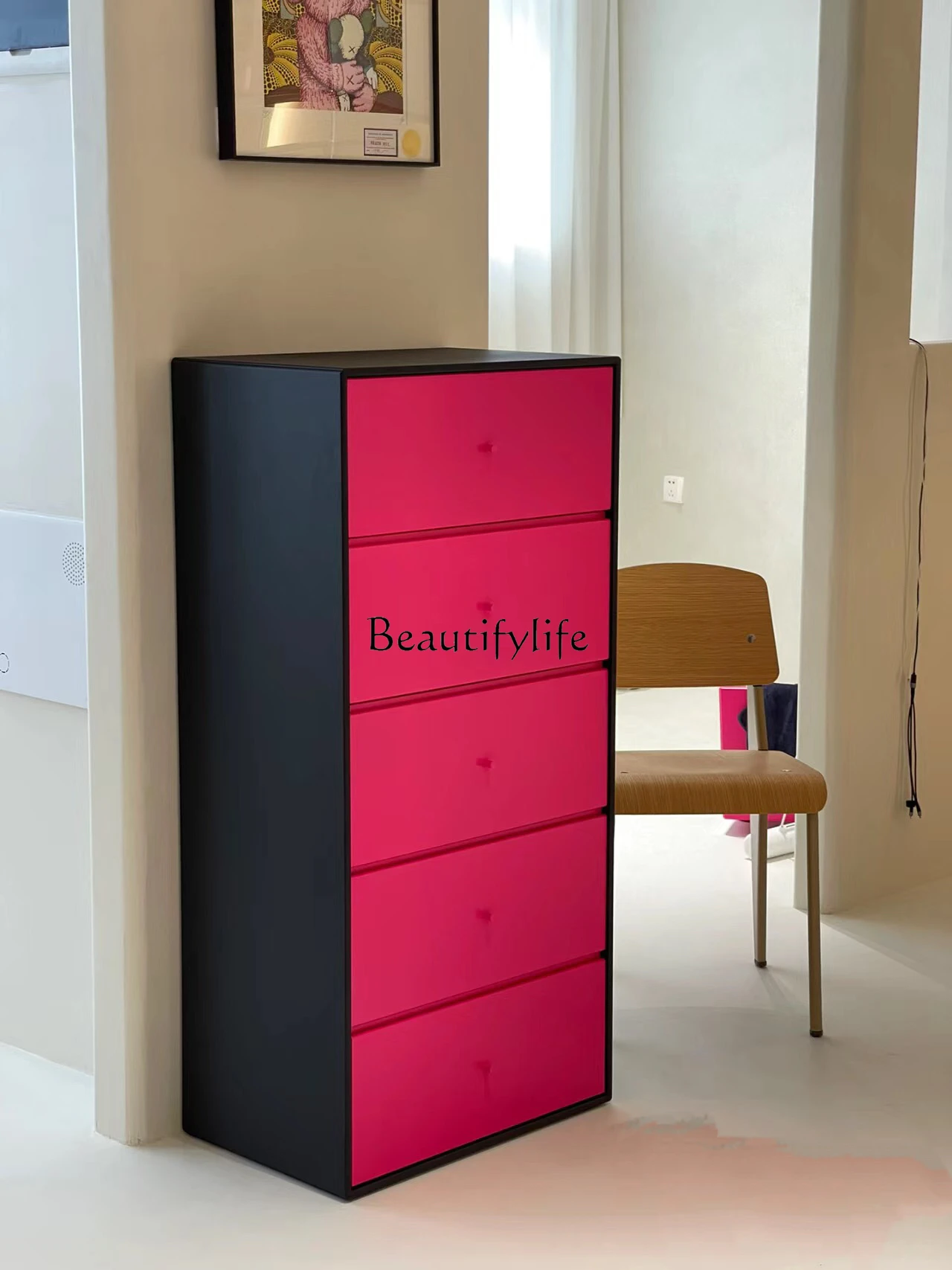 Black rose-colored chest of drawers, simple and large-capacity storage bedroom chest of drawers
Black rose-colored chest of drawers, simple and large-capacity storage bedroom chest of drawers