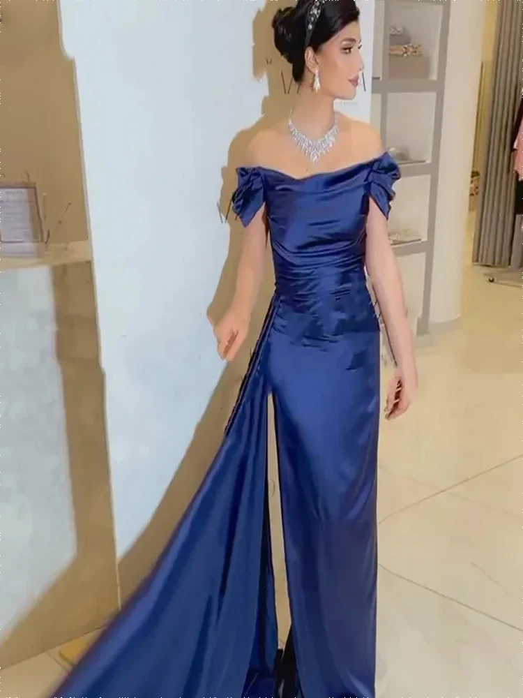 Elegant Navy Blue Off Shoulder Evening Dress Boat Neck Short Sleeve Prom Dress With Train Satin Prom Gowns For Women
Elegant Navy Blue Off Shoulder Evening Dress Boat Neck Short Sleeve Prom Dress With Train Satin Prom Gowns For Women