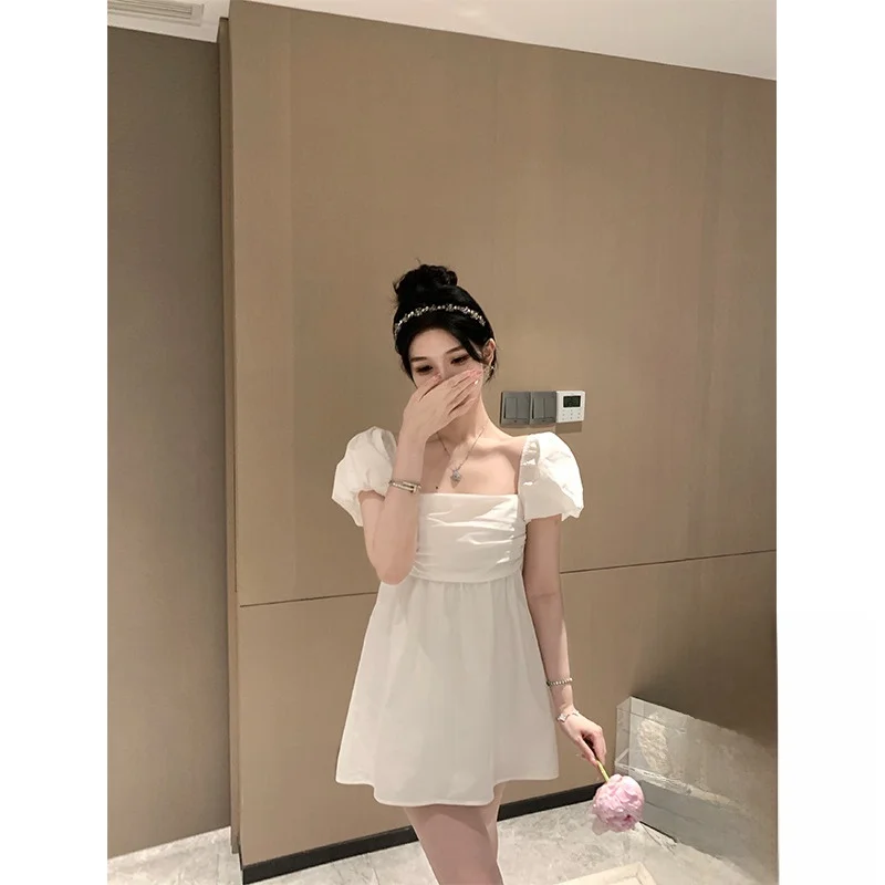 Kubiliv First Love White Tea Dress Summer Bubble Sleeve Square Collar Backless Slimming Effect Women's Fashion Dress
Kubiliv First Love White Tea Dress Summer Bubble Sleeve Square Collar Backless Slimming Effect Women's Fashion Dress