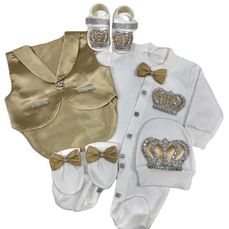 Baby Christening Baptism Prince Suit Newborn 0-9 Months 5Pcs White Antique Gold Satin Vest Crown Bow Formal Luxury Baby Outfit
Baby Christening Baptism Prince Suit Newborn 0-9 Months 5Pcs White Antique Gold Satin Vest Crown Bow Formal Luxury Baby Outfit