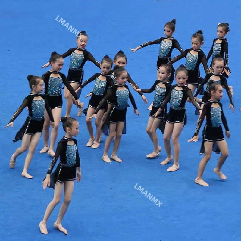 Новое джазовое платье для выступлений черлидинга, аэробика Черлидинг, черное джазовое танцевальное представление
Новое джазовое платье для выступлений черлидинга, аэробика Черлидинг, черное джазовое танцевальное представление