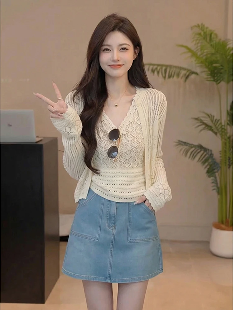 Elegant Light Beige Knitted Wrap Cardigan Two-Piece Set Women Summer New Design Charming Outerwear Top Comfortable Long Sleev...
Elegant Light Beige Knitted Wrap Cardigan Two-Piece Set Women Summer New Design Charming Outerwear Top Comfortable Long Sleev...