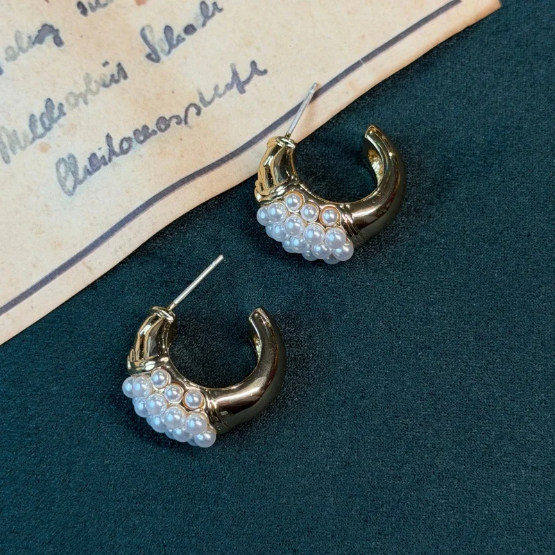 Vintage Glass Pearl Gold Color Stud Earring Festival Gift Woman Lady Luxury Wedding Jewelry Designers Brand Trending 2026 New
Vintage Glass Pearl Gold Color Stud Earring Festival Gift Woman Lady Luxury Wedding Jewelry Designers Brand Trending 2026 New