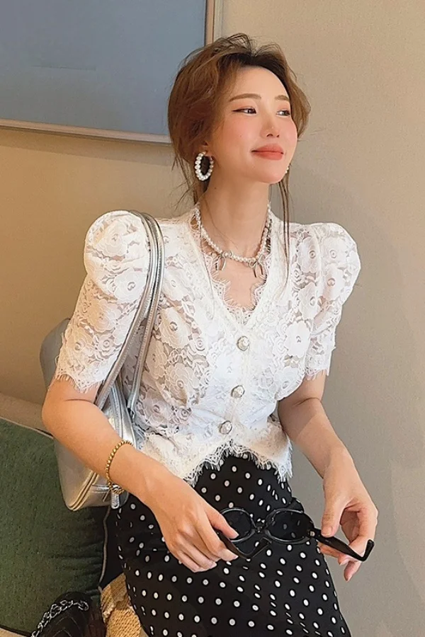 Lace Short Sleeve Blouse White Summer 2025 Trendy Cropped Fit Petite Stylish Casual Shirt
Lace Short Sleeve Blouse White Summer 2025 Trendy Cropped Fit Petite Stylish Casual Shirt