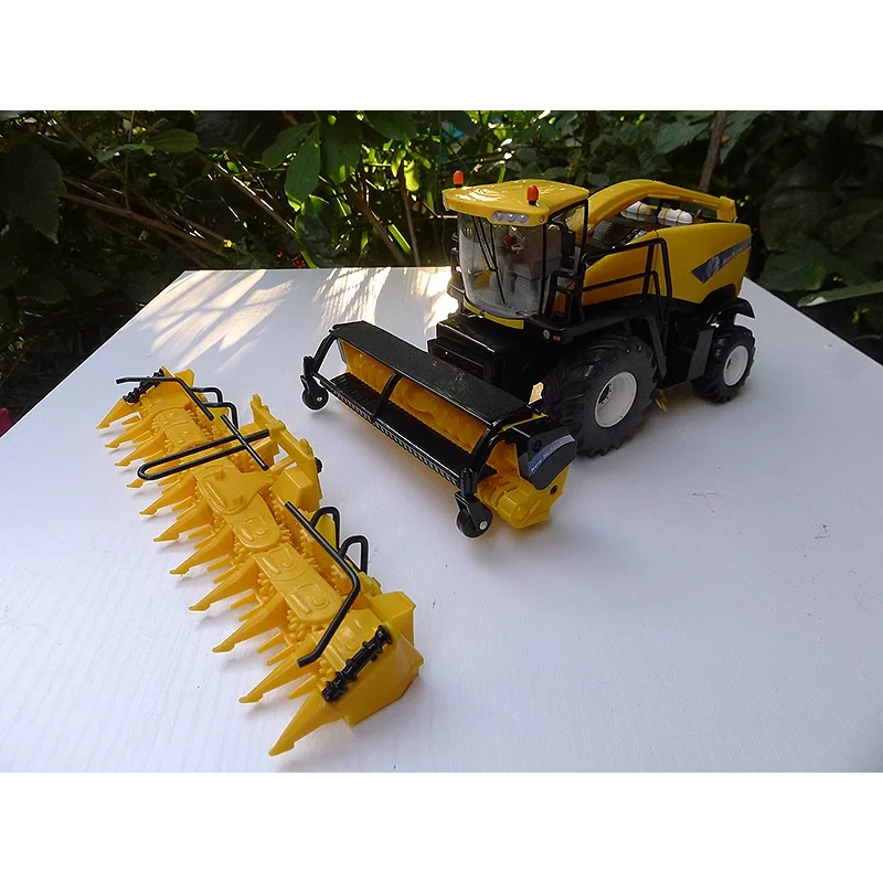 Diecast ERTL 1:32 Scale New Holland FR 9090 Agricultural Alloy Car Model Collectible Toy Gift Souvenir Display Ornament
Diecast ERTL 1:32 Scale New Holland FR 9090 Agricultural Alloy Car Model Collectible Toy Gift Souvenir Display Ornament