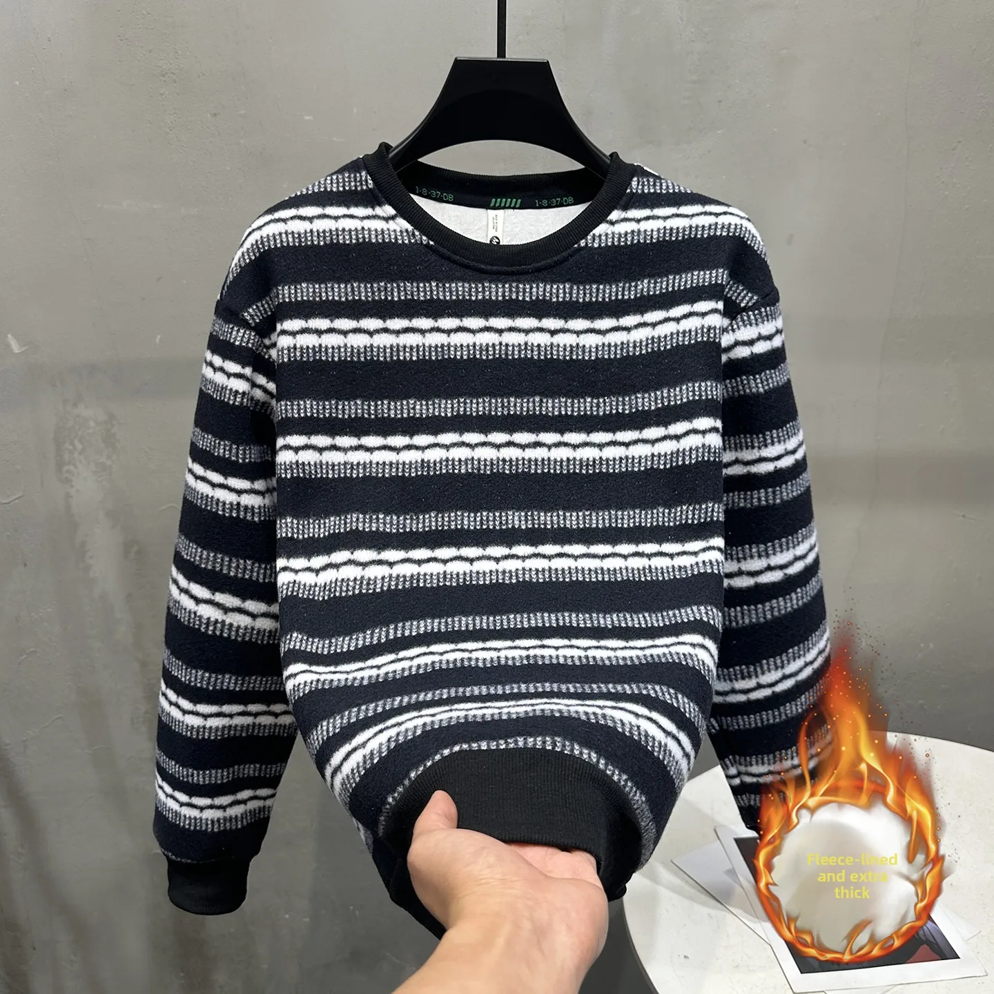 Men's Fce Lined Hoodie Thiened Warm round Ne Casual irt Youth Versatile Sli Trendy Brand Winter Knitted Polyeste...
Men's Fce Lined Hoodie Thiened Warm round Ne Casual irt Youth Versatile Sli Trendy Brand Winter Knitted Polyeste...